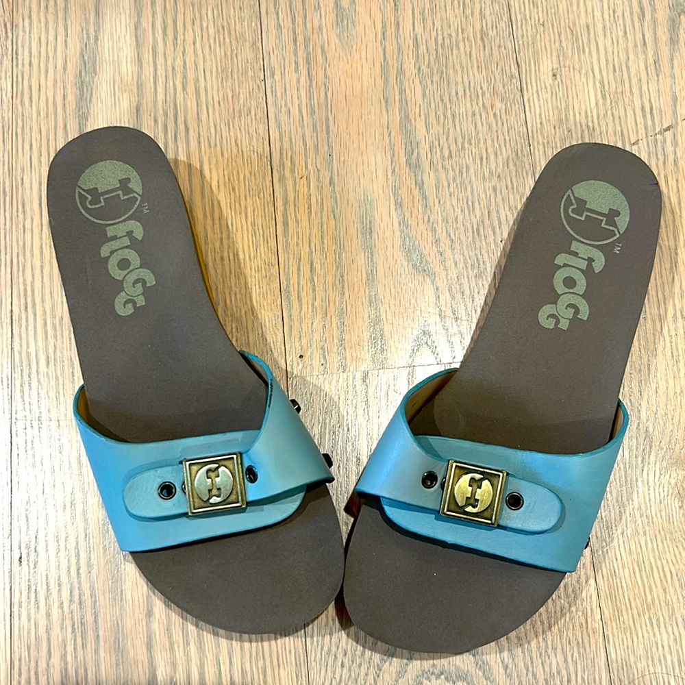 Flogg platform sandals. Size 6